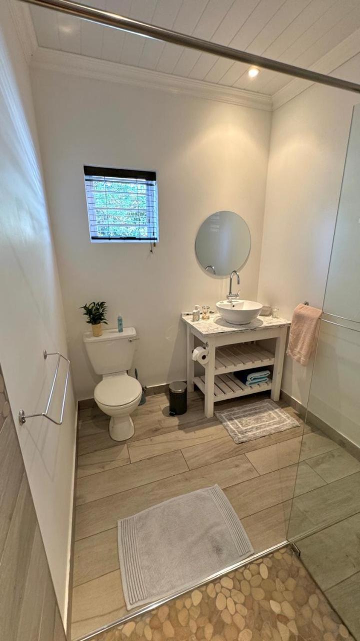 Plett57 - Self Catering - Room No1 플레튼버그 베이 외부 사진